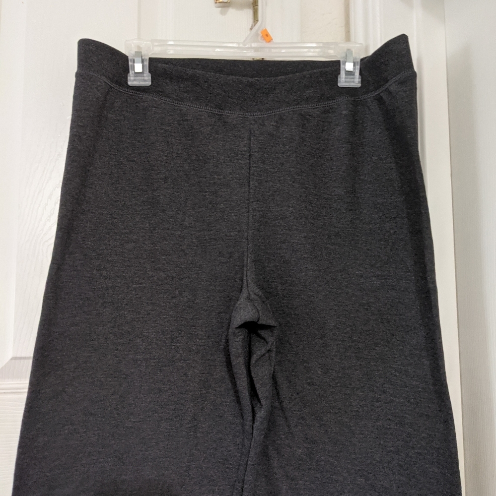 Hanes Men's Gray Eco Smart Comfort Sweatpants. Size M NWOT